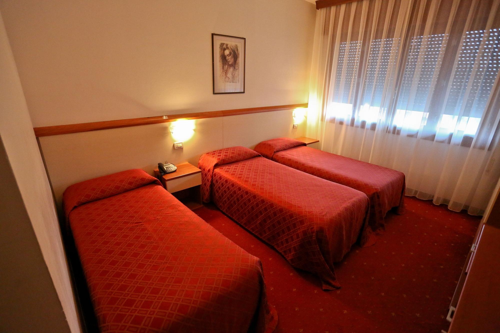 Hotel Due Ragni Вилорба Екстериор снимка