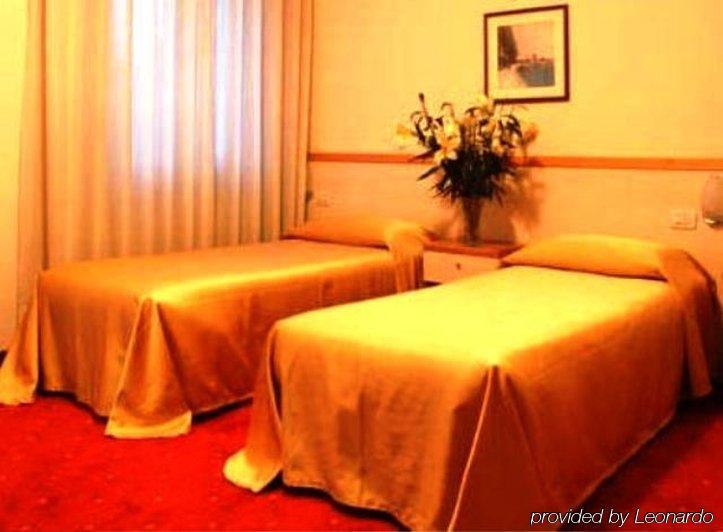 Hotel Due Ragni Вилорба Екстериор снимка