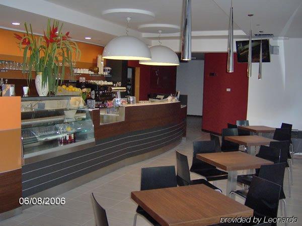 Hotel Due Ragni Вилорба Ресторант снимка