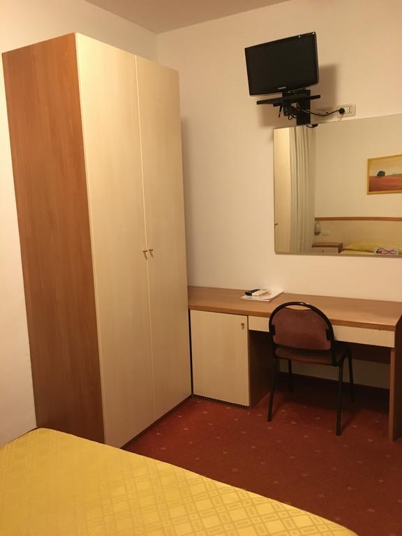 Hotel Due Ragni Вилорба Екстериор снимка