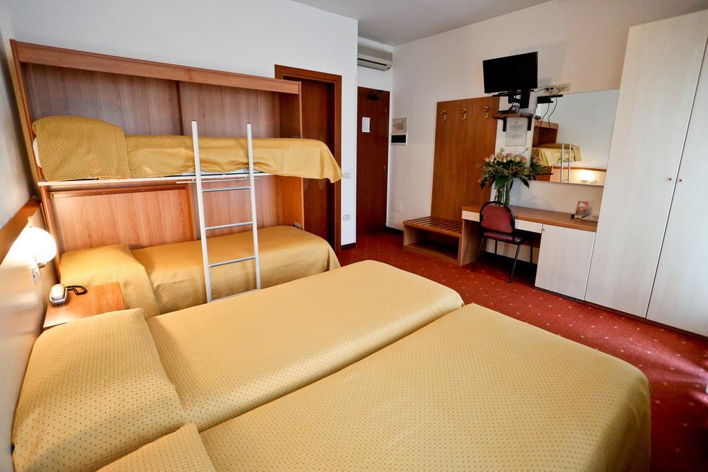 Hotel Due Ragni Вилорба Екстериор снимка