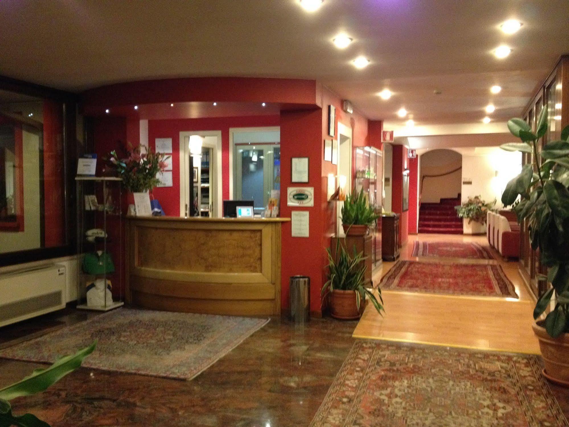 Hotel Due Ragni Вилорба Екстериор снимка