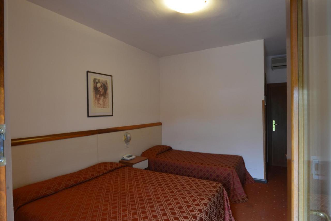 Hotel Due Ragni Вилорба Екстериор снимка