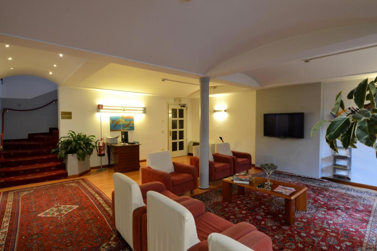 Hotel Due Ragni Вилорба Екстериор снимка